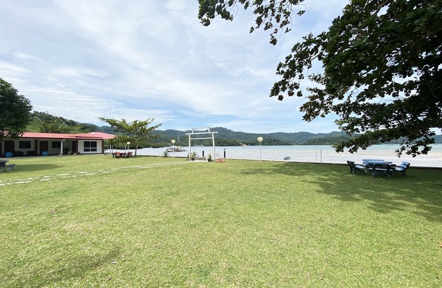 Oyo Ambong Bay Resthouse 