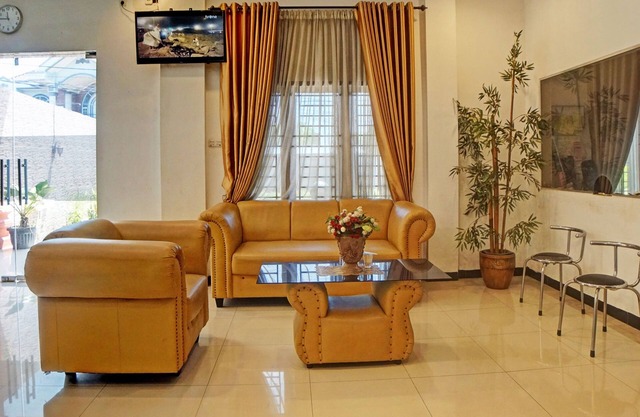OYO 92638 Jr Residence Syariah