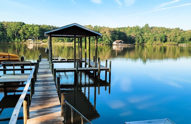 Paddle, Float, & Fish on the Great Wicomico River Private dock w/kayaks & views
