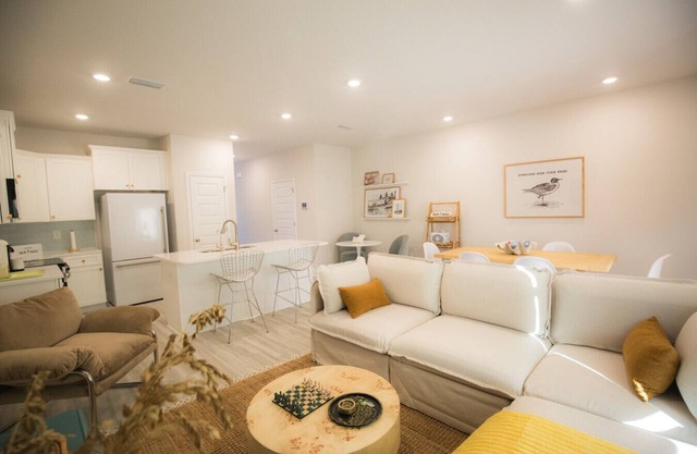 Palm House-Luxury Coastal Townhome-Boutique Design