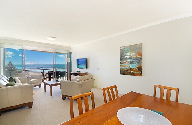 Palm Springs 604 - Absolute Beachfront