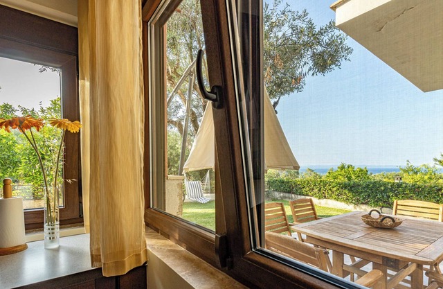 Panoramic View Maisonette in Kriopigi