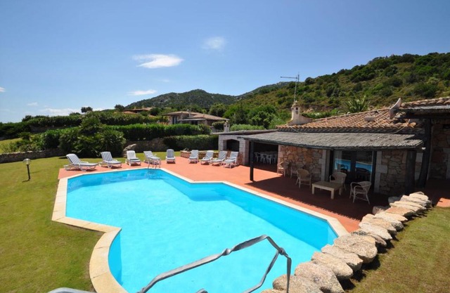 Pantogia Villa Sleeps 9 Pool Air Con WiFi