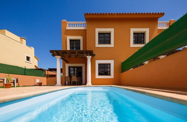 Paradise Villa I 3 bedrooms I BBQ I Private pool I Family and friends