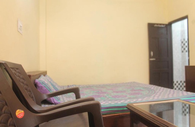 Parfact Stay in Naddi
