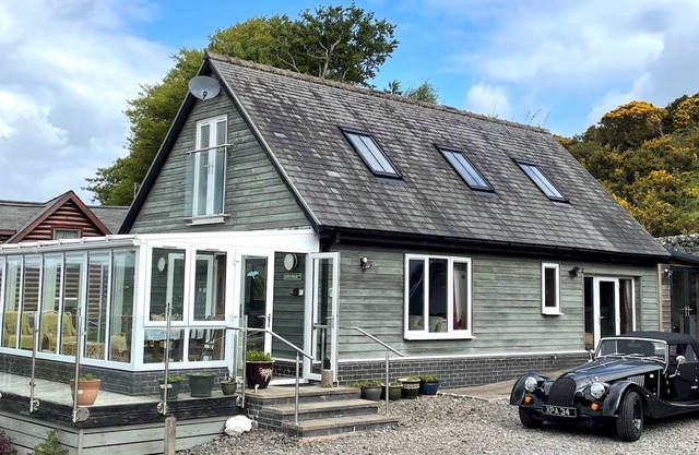 Pass the Keys | Beautiful 2BR House With Outstanding Views