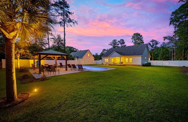 Pawleys Palace: Private Pool | On Golf Course | Close to Beach
