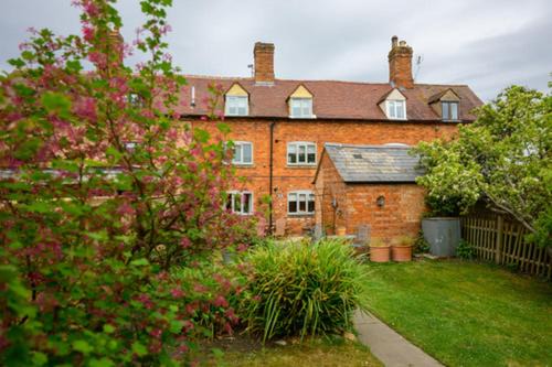 Pear Tree Cottage in the Cotswolds
