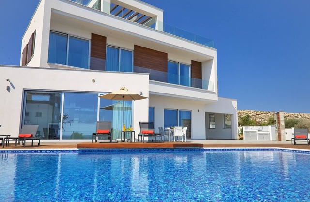 Pearl Beachfront Villa