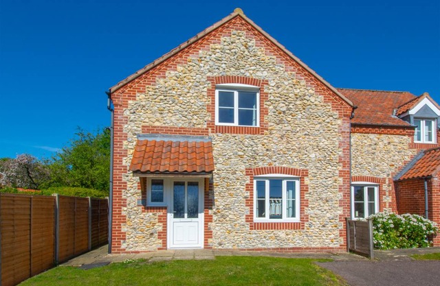 Pebble Cottage