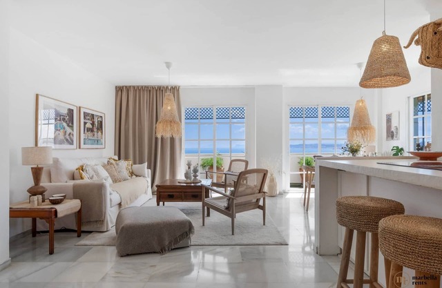 Penthouse Seaview | Ref. #103