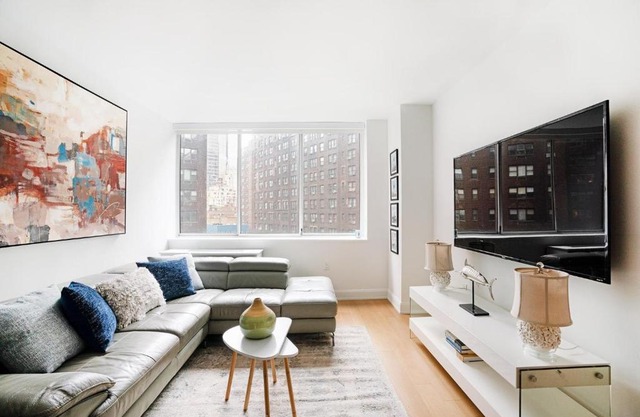 Perfect 2 BR Apartment