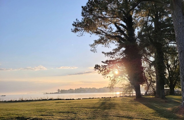 Perfect Fall Retreat at Heron Point - 2 Acre Waterfront Escape at Kent Narrows