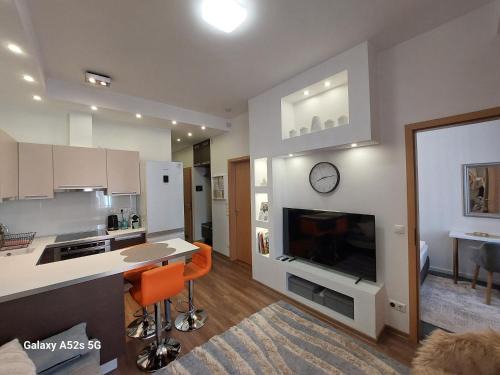 Perfect Place in the center with fast wifi and free parking at riverside