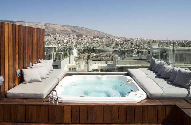 Periscope Hotel