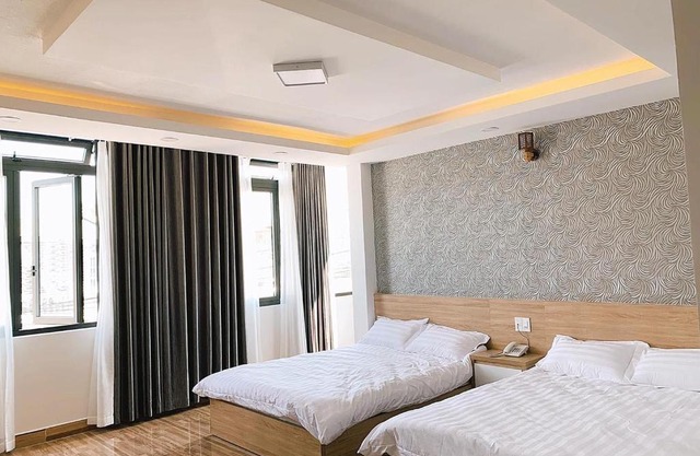 PhươngTrinh Hotel