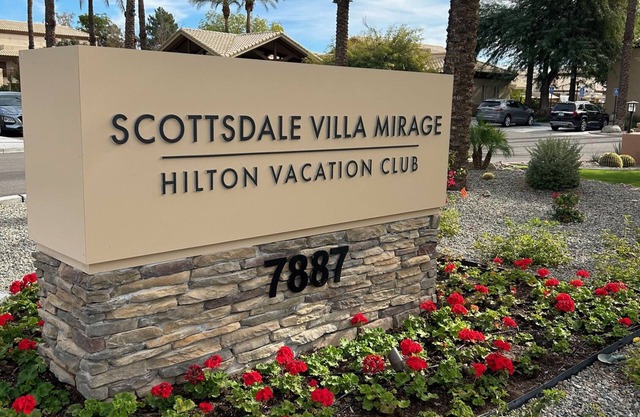 Phoenix Open Wk-2/6-13, 2024 2 Brm/2 ba connecting Hilton Condos -walk to Open