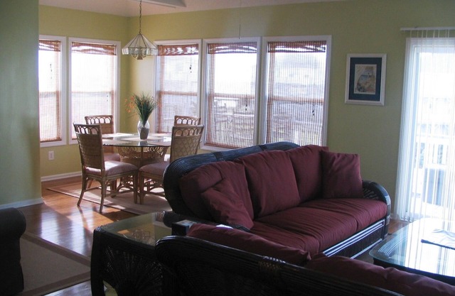 Pier Pointe 7A3 - Oceanside, Soundside, and Poolside in Emerald Isle, ~NC~