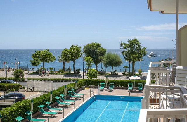 Pietra di Luna Hotel