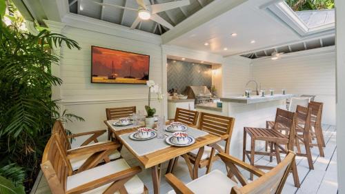 Plantation Tropicale by Last Key Realty