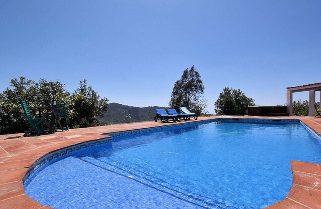 Pleasant Villa in Arenas with jacuzzi