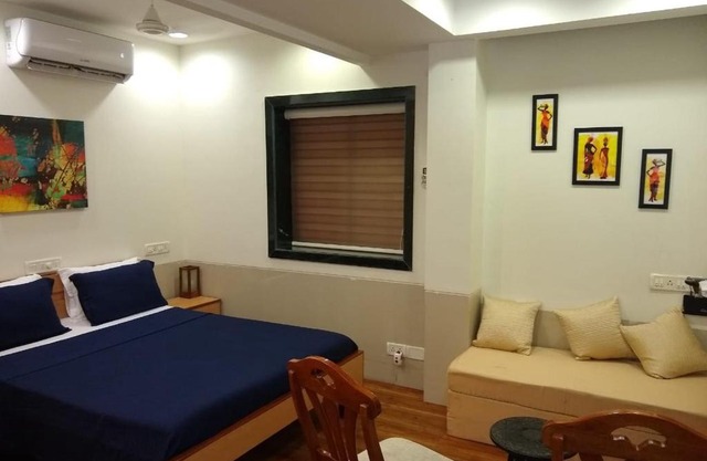 Plush Studio in the Heart of Bandra