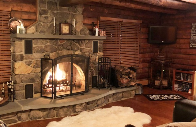 Pocono Log Cabin Retreat @tnzlogcabin