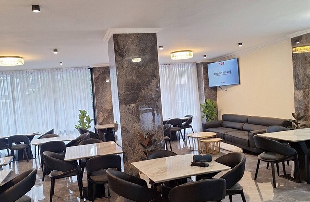 Point Central Hotel