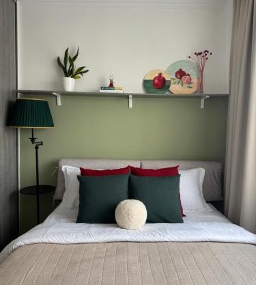 Pomegranate Apartment