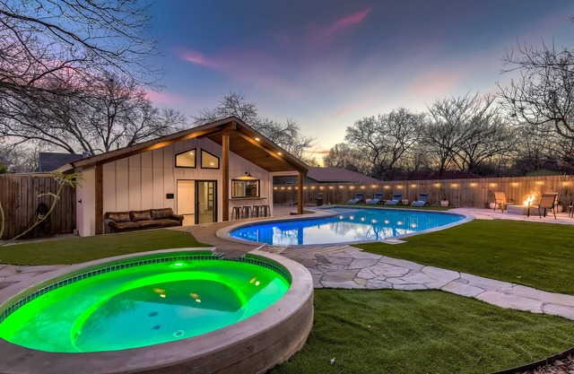 Pool House Fun & Relaxation: Spa & Game Room