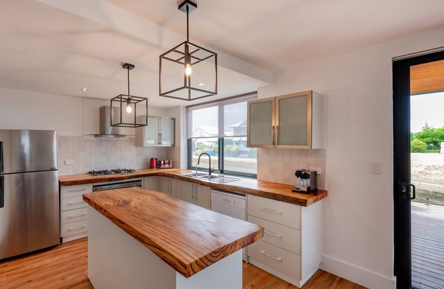 Port Lane Lower Apartment