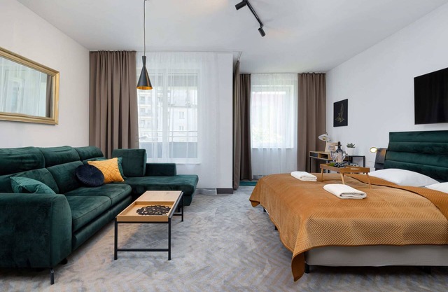 Portowa 18 Kołobrzeg | Studio Deluxe in Etna Hotel with Balcony