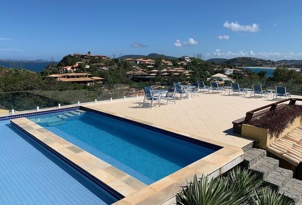 Praia da Ferradurinha Guest House