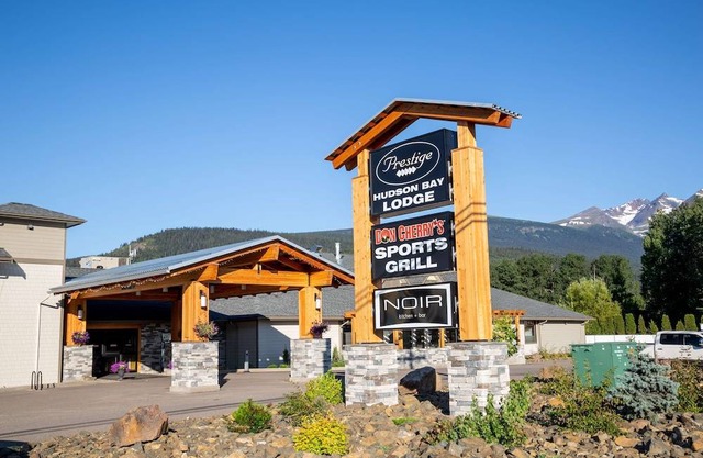 Prestige Hudson Bay Lodge, Premier Collection