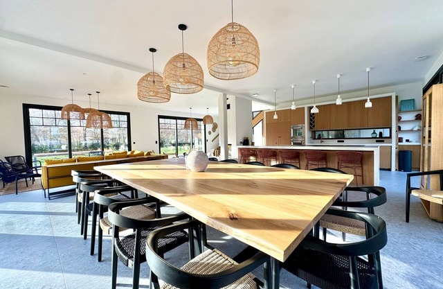 Prestigious villa with indoor pool 10 minutes from Arcachon