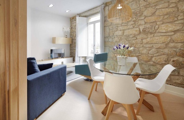 Prim Suite 2 by FeelFreeRentals