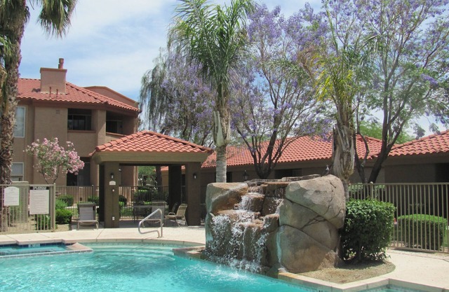 Pristine Top Floor Condo With Access To Clubhouse & Pools by RedAwning