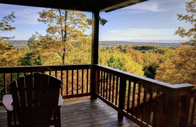 Privacy in the Valhalla Hills near Bayfield/Lake Superior. On ATV/Snow trails.