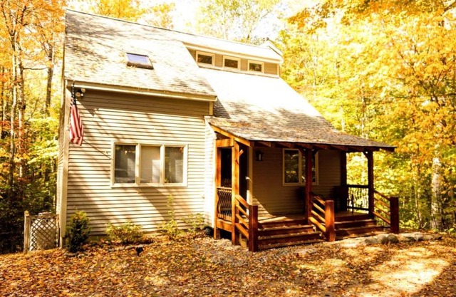 Private 3 Bedroom Home in the the White Mountains in the Waterville Estates - SW196E