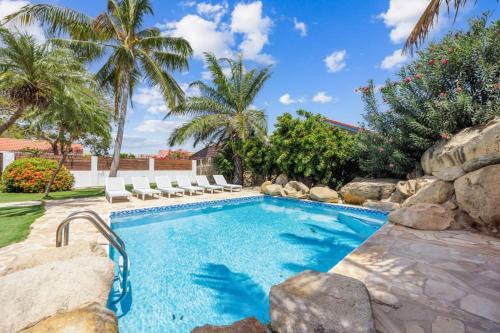 Private 5br Pool Villa Modern Aruba Style