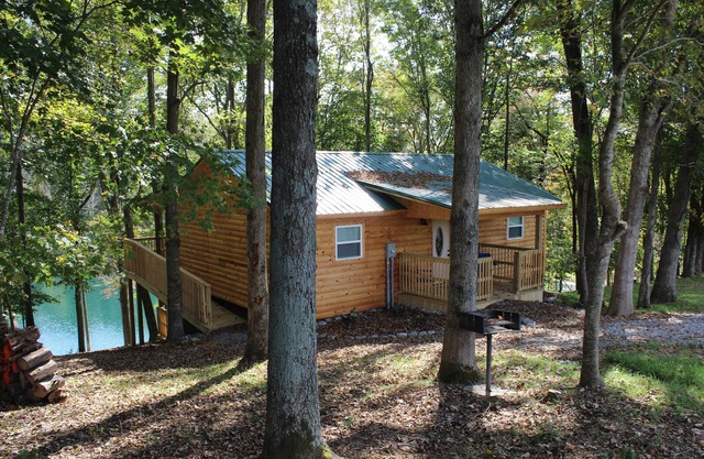 Private Catch And Release Lake--Boat Rental Included! Close to Lake Cumberland!