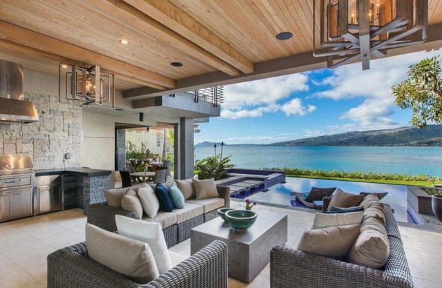 Private Hawaiian Luxury Villa