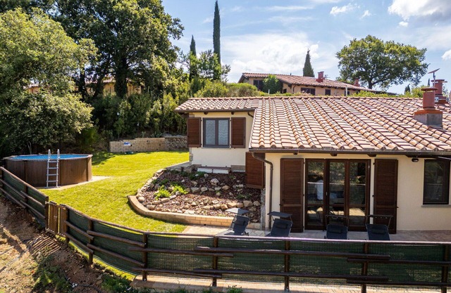 Private Villa with A/C, WIFI, private pool, hot tub, TV, patio, pets allowed, panoramic view