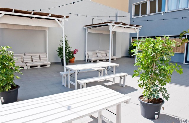 Prosecco Lifestyle in Lisbon by Misha s Place 4B