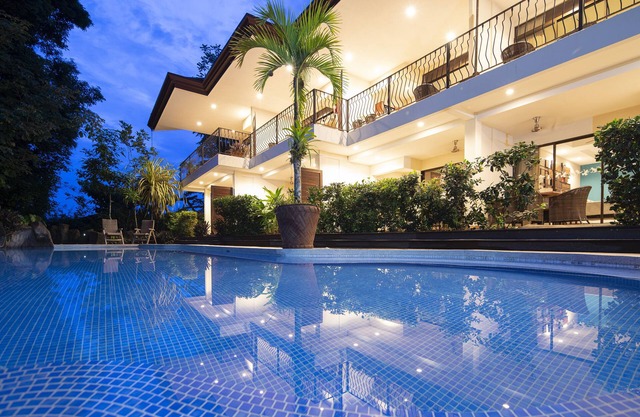 Pumilio Mountain & Ocean Hotel