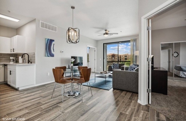 Pure Suites Ascent 2 Bed Gym Pool Cabana in Phoenix