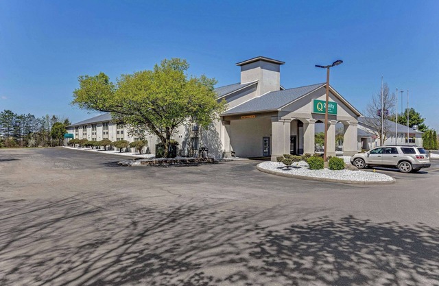 Quality Inn Austintown - Youngstown West