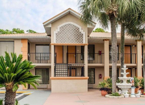 Quality Inn near Manatee Springs State Park