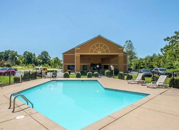 Quality Inn & Suites Centerville