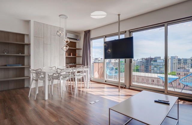 QUARTIER HOLLYWOOD - Beautiful 2-Bedroom w/ Great View